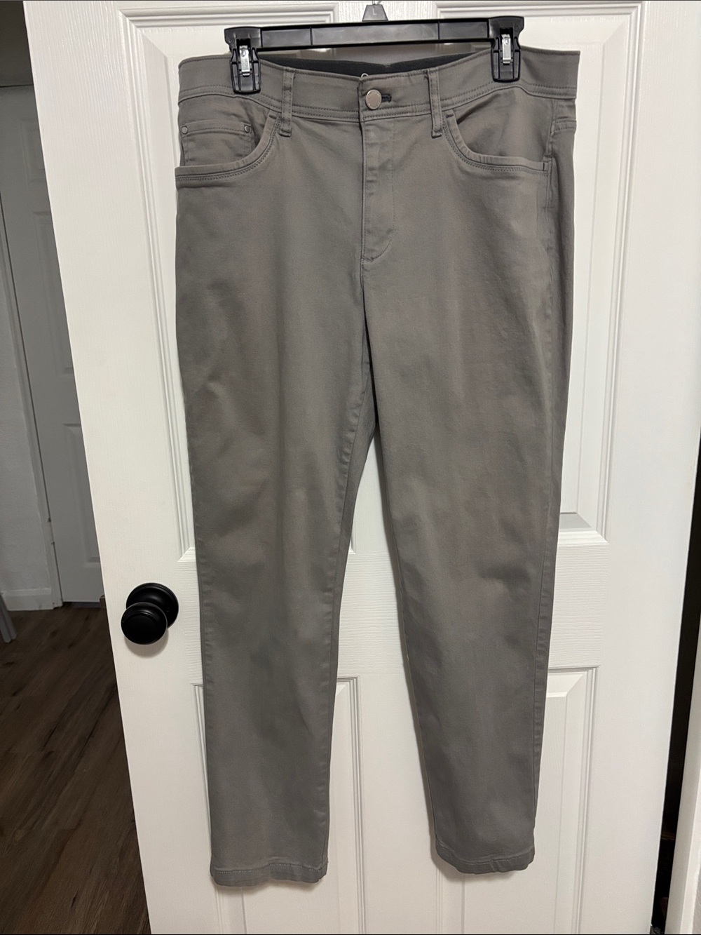 Calvin Klein Men's Slim Infinate Flex Waist Gray Pants 33x30
